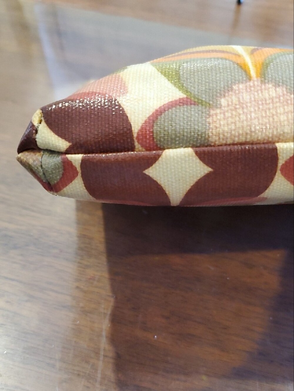 Fossil Key-Per Mod Floral Retro Pattern Tablet Zipper Case - Picture 10 of 10